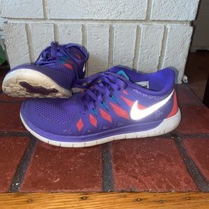 Nike size 5.5y purple red and turquoise colors In sneakers